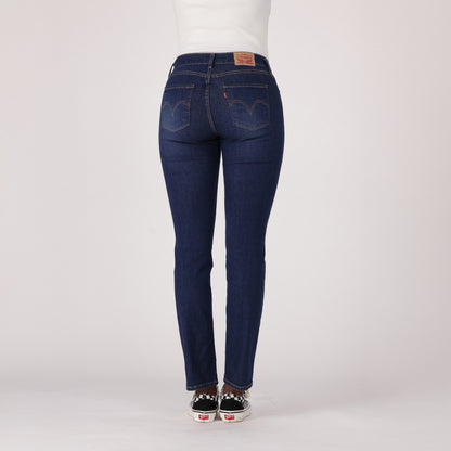 LEVI'S® WOMEN'S CURVY STRAIGHT - DARK INDIGO - WORN IN