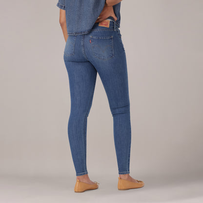 LEVI'S® WOMEN'S CURVY SUPER SKINNY  - MED INDIGO - FLAT FINISH