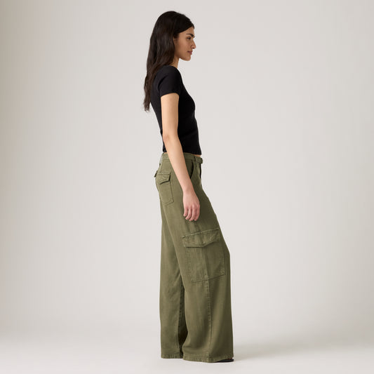 LEVI'S® WOMEN'S BAGGY DAD CARGOS - GREEN