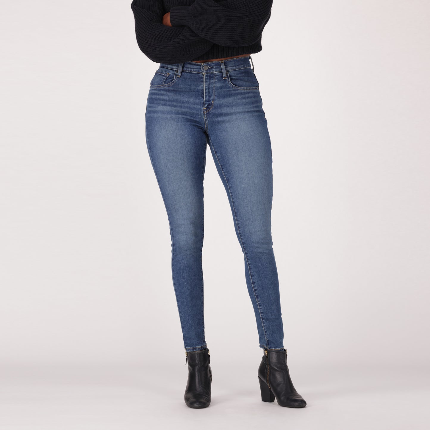LEVI'S® WOMEN'S CURVY HIGH-RISE SUPER SKINNY  - MED INDIGO - WORN IN