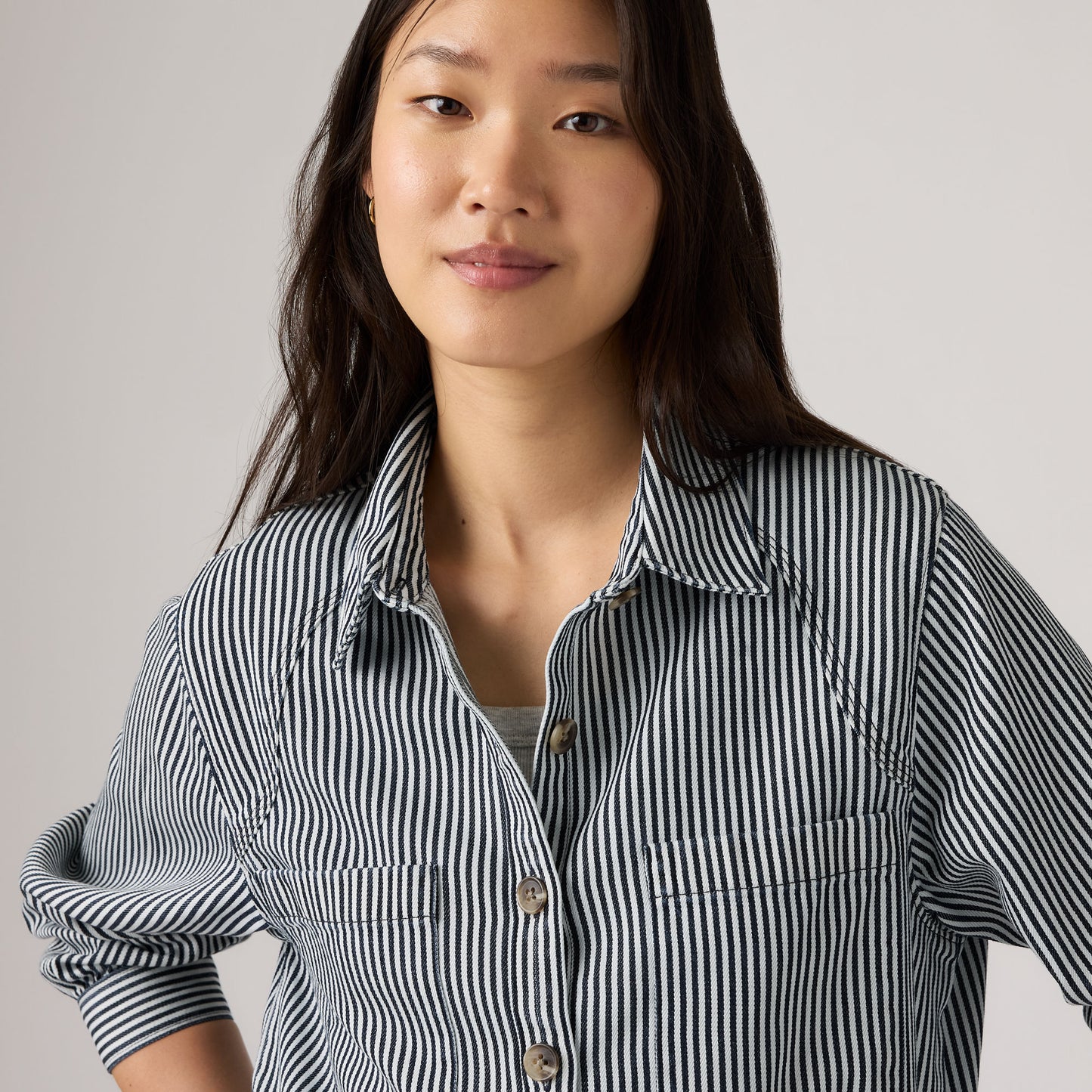 LEVI'S® WOMEN'S TINI LONG-SLEEVE UTILITY SHIRT - MULTI-COLOR