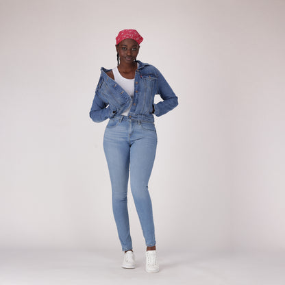 LEVI’S® WOMEN'S ORIGINAL TRUCKER JACKET - MED INDIGO - WORN IN