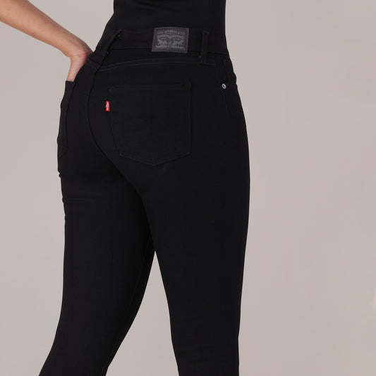 LEVI'S® WOMEN'S CURVY SKINNY  - BLACK
