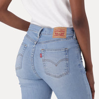 LEVI'S® WOMEN'S 720™ HIGH-RISE SUPER SKINNY JEANS - MED INDIGO - WORN IN