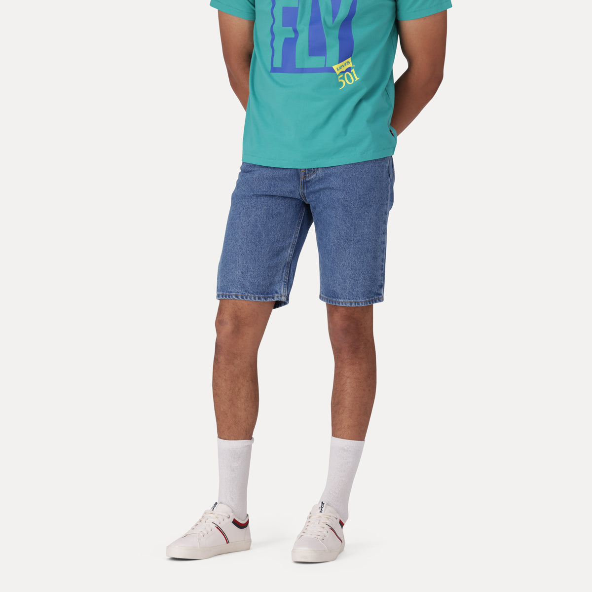 LEVI'S® MEN'S 405 STANDARD SHORTS - MED INDIGO - WORN IN