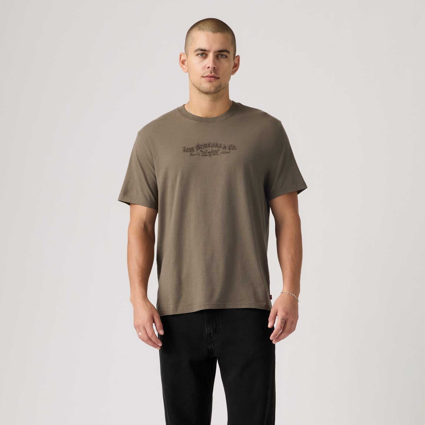 LEVI'S® MEN'S RELAXED SHORT-SLEEVE GRAPHIC T-SHIRT - MULTI COLOUR