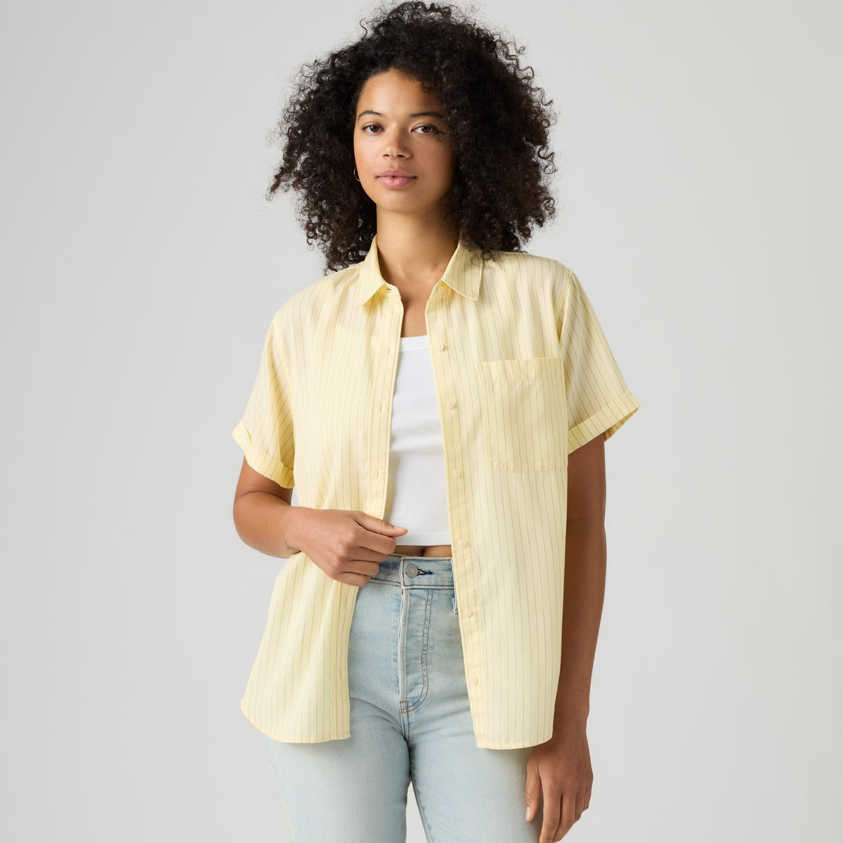 LEVI'S® WOMEN'S DARLENE SHORT-SLEEVE SHIRT - YELLOW
