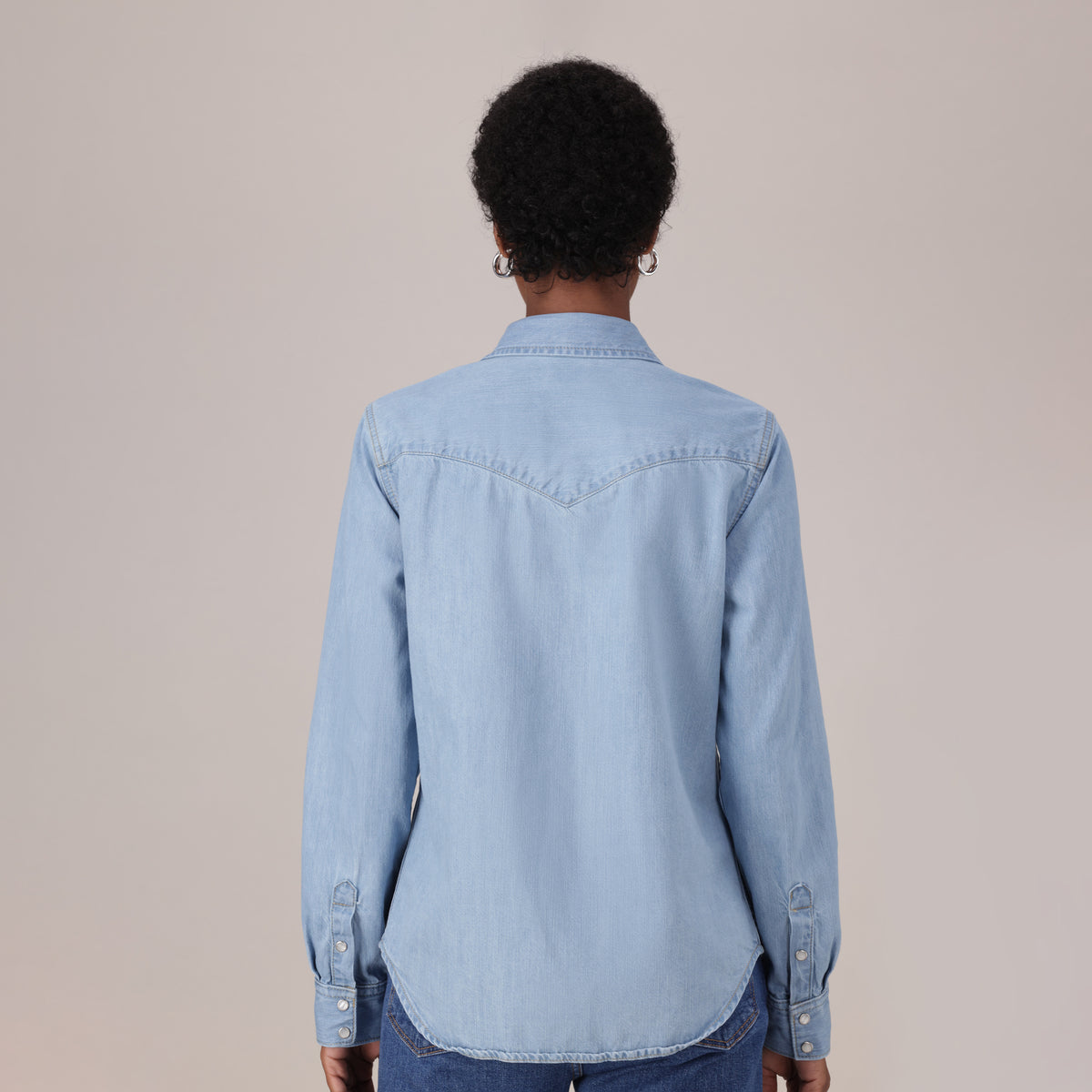 LEVI'S® WOMEN'S HERITAGE WESTERN DENIM SHIRT - MED INDIGO - WORN IN