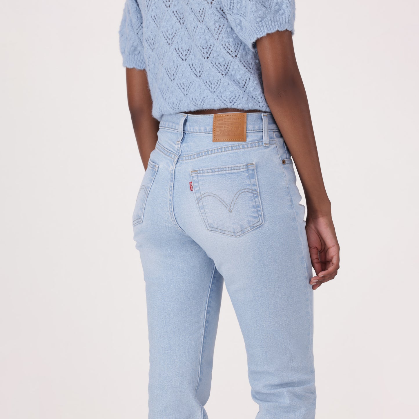 LEVI'S® WOMEN'S WEDGIE SLIM JEANS - LIGHT INDIGO - WORN IN