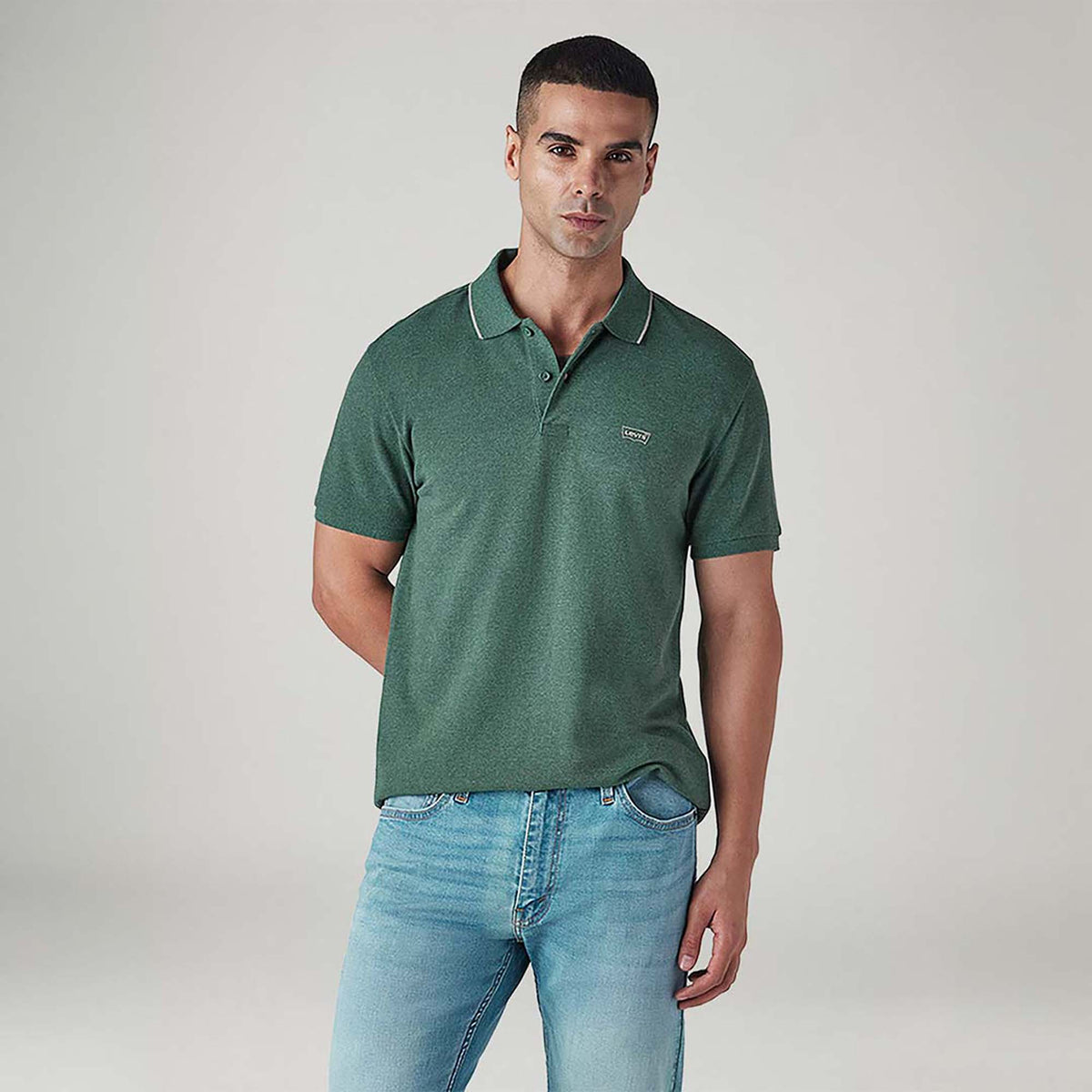 LEVI'S® MEN'S SOLID GREEN PIQUE POLO T-SHIRT - GREEN