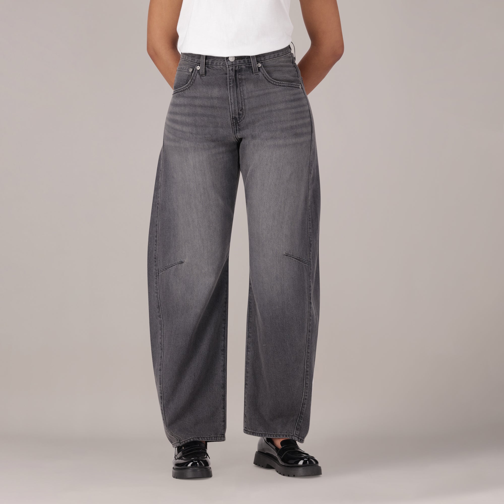 LEVI'S® WOMEN'S CINCH BARREL JEANS - BLACK