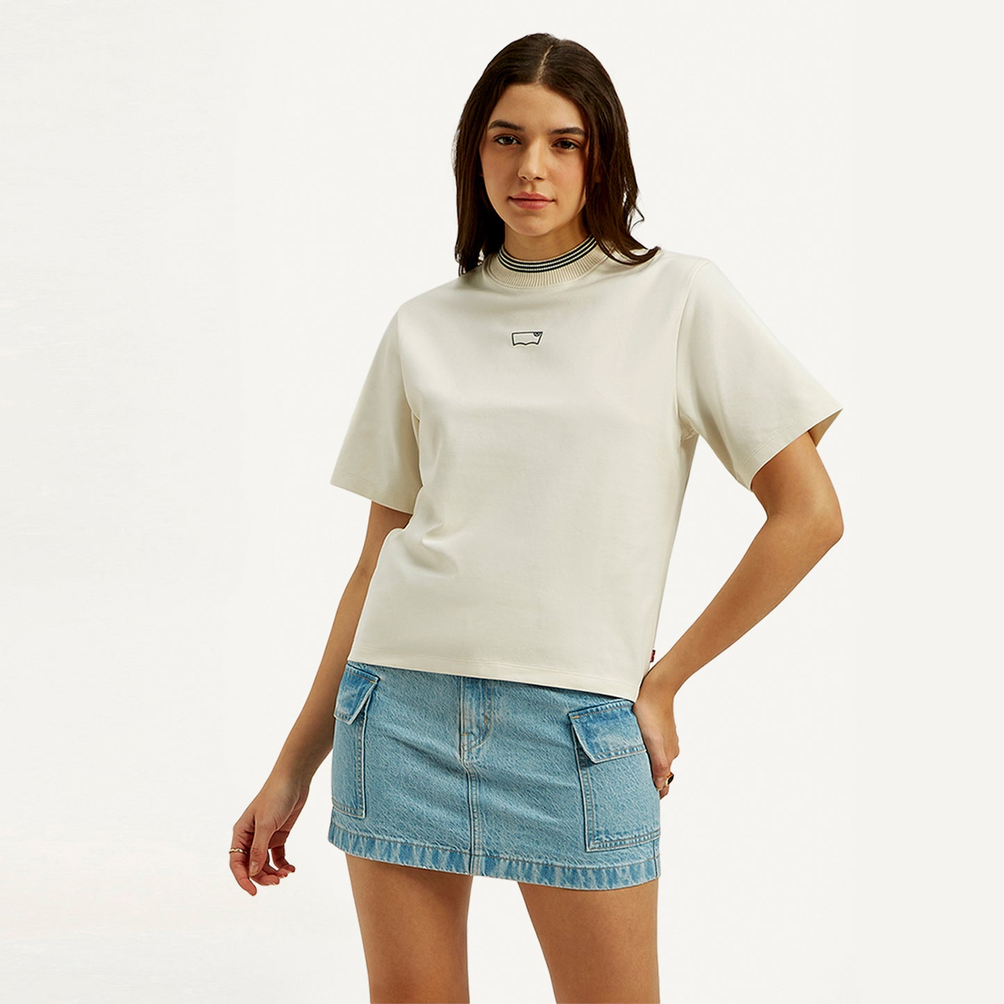 LEVI’S® WOMEN'S SOLID RELAXED FIT T-SHIRT - NEUTRAL