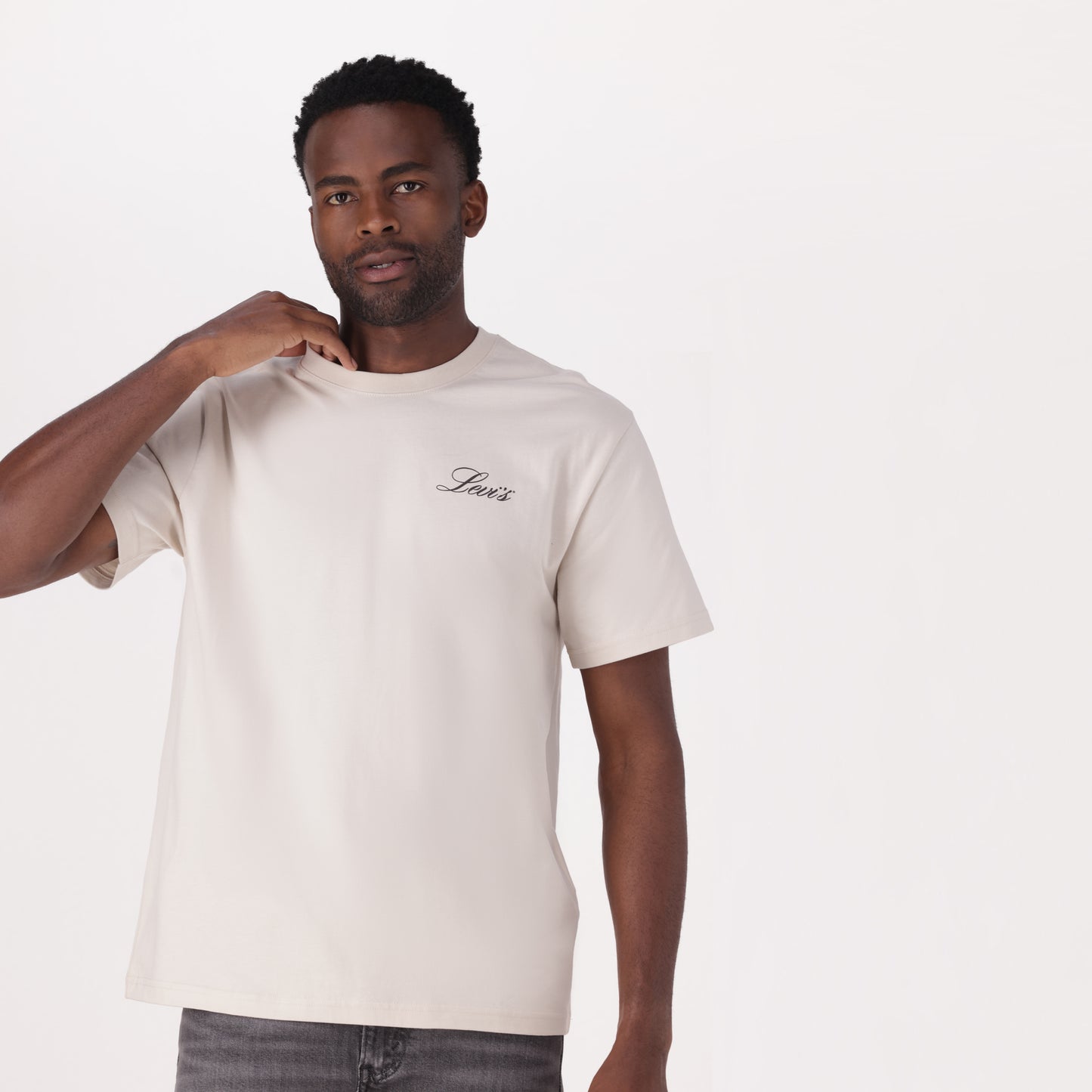 LEVI'S® MEN'S RELAXED FIT SHORT-SLEEVE GRAPHIC T-SHIRT - TAN