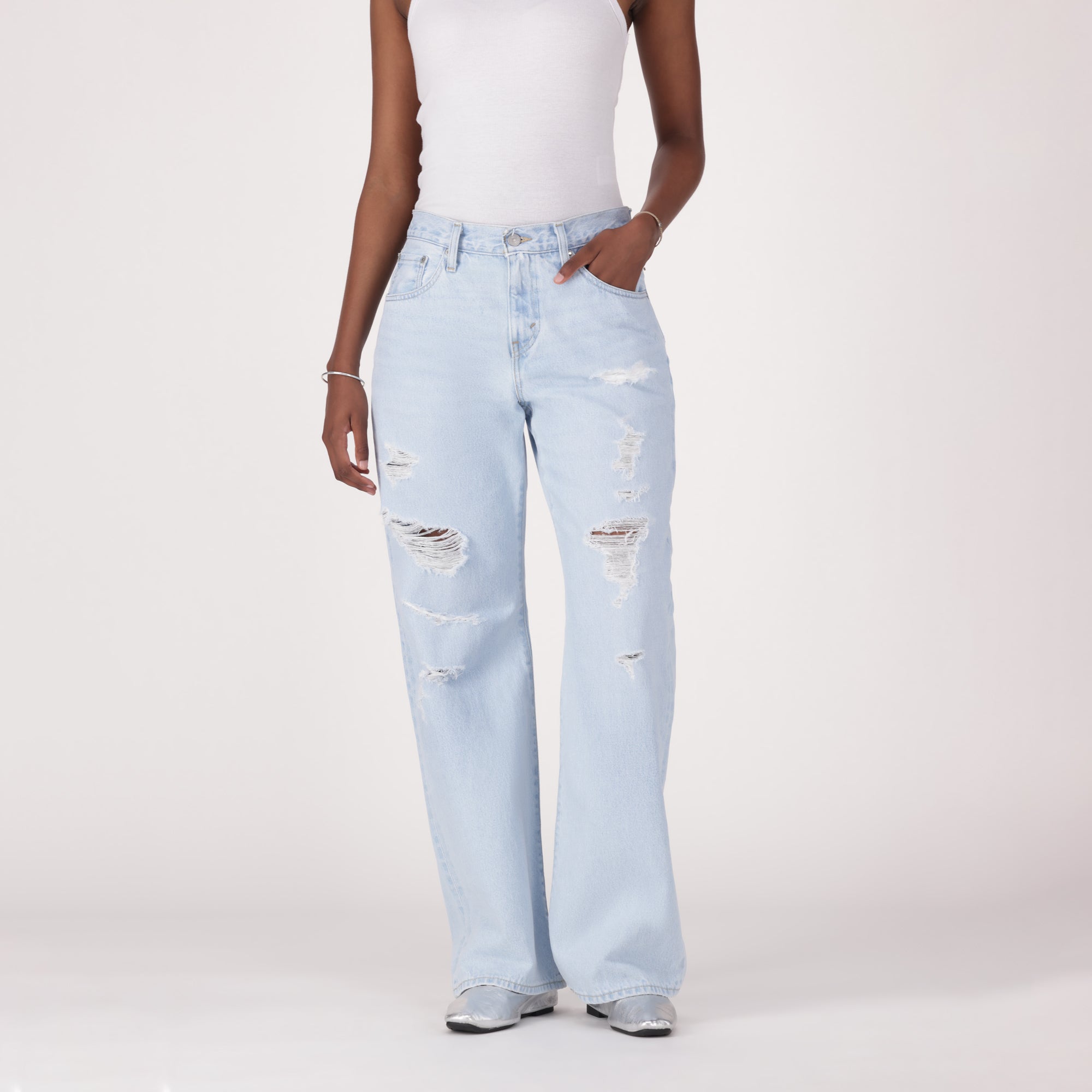 LEVI'S® WOMEN'S LOOSE BOOT JEANS - LIGHT INDIGO - WORN IN