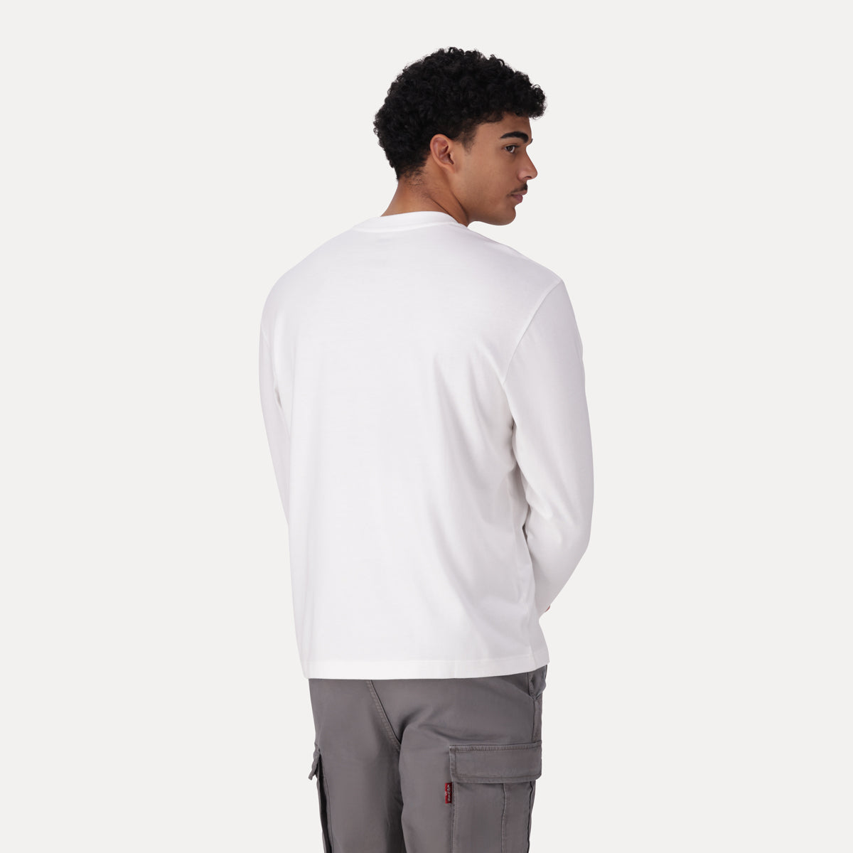 LEVI'S® MEN'S LONG-SLEEVE GRAPHIC AUTHENTIC T-SHIRT - WHITE