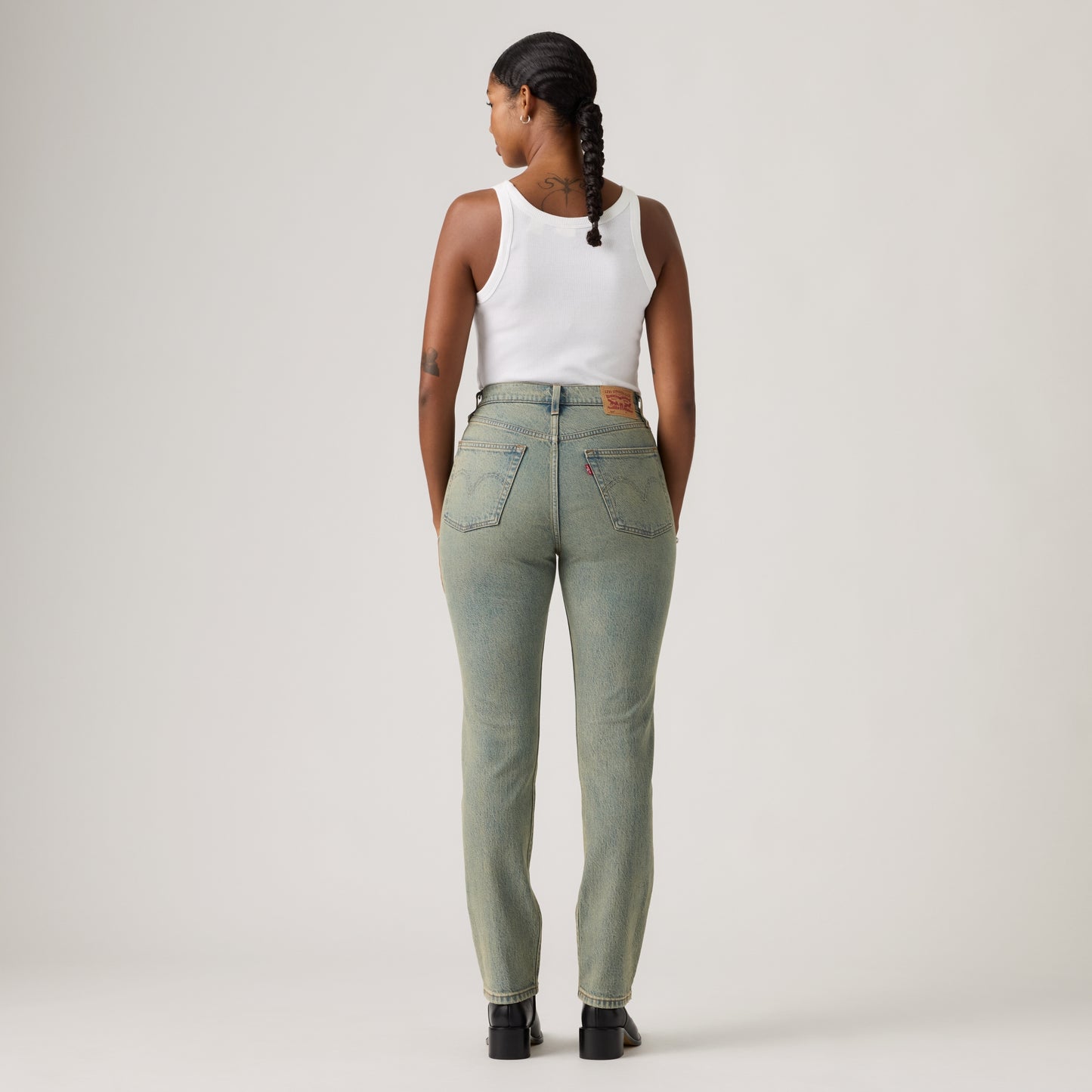 LEVI'S® WOMEN'S 501® ORIGINAL JEANS - MED INDIGO - WORN IN
