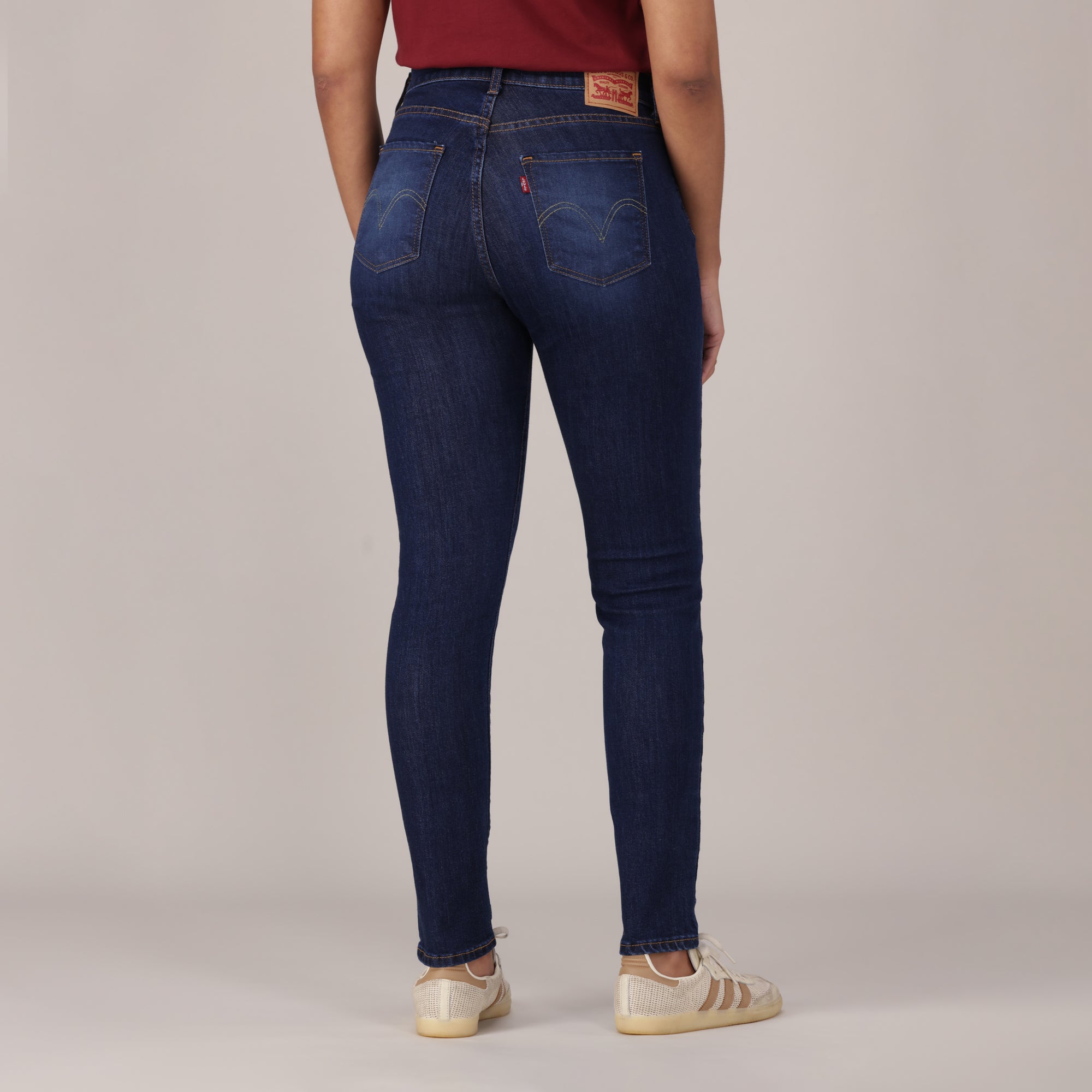 LEVI'S® WOMEN'S CURVY HIGH-RISE SUPER SKINNY  - DARK INDIGO - WORN IN