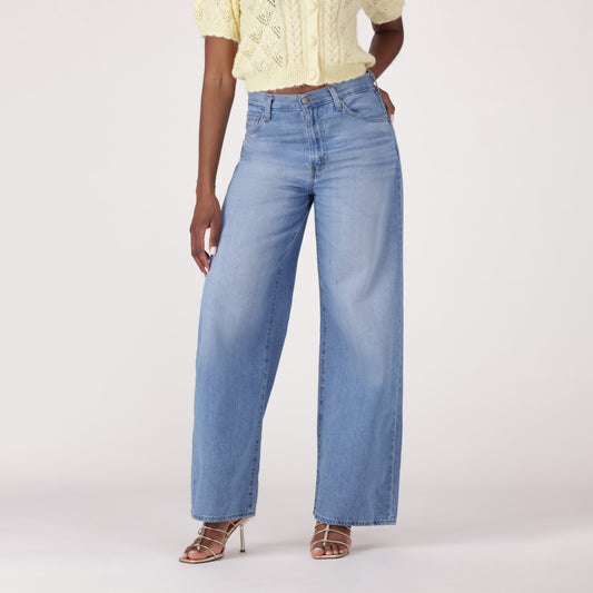 LEVI'S® WOMEN'S CINCH BAGGY JEANS - MED INDIGO - WORN IN