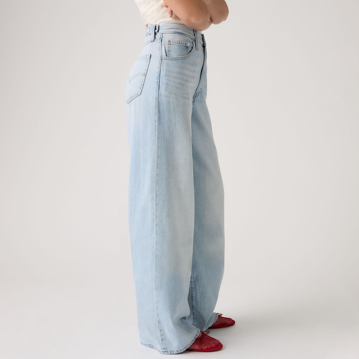 LEVI'S® WOMEN'S CINCH WIDE-LEG JEANS - MED INDIGO - WORN IN