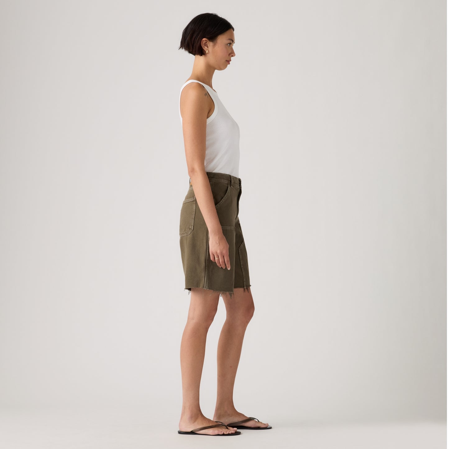 LEVI'S® WOMEN'S BAGGY DAD UTILITY SHORTS - BROWN