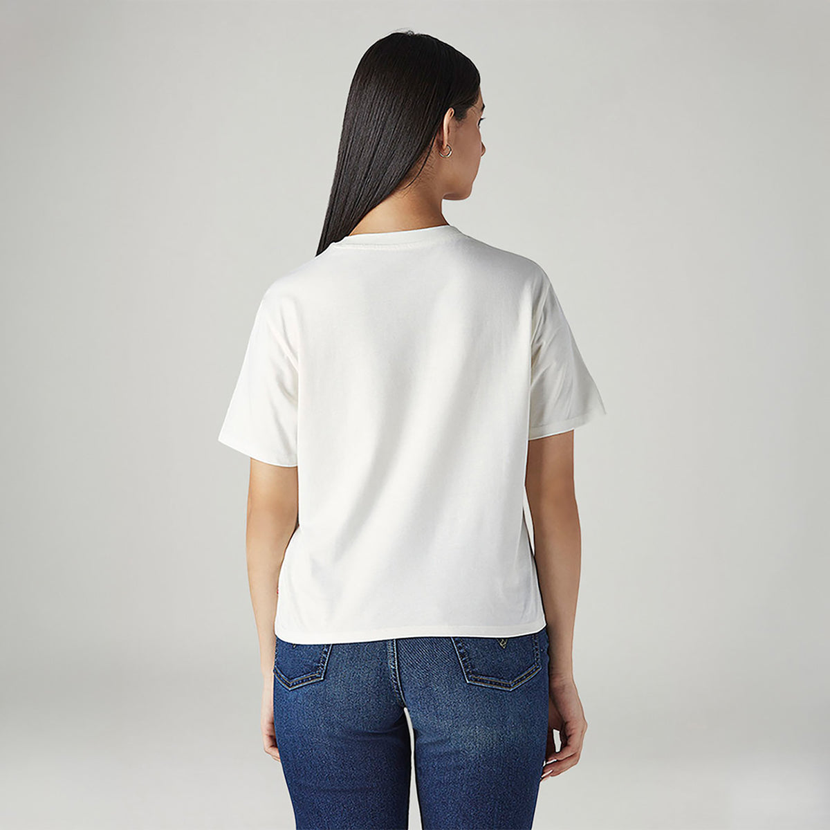 LEVI'S® WOMEN'S GRAPHIC PRINT REGULAR FIT T-SHIRT - WHITE