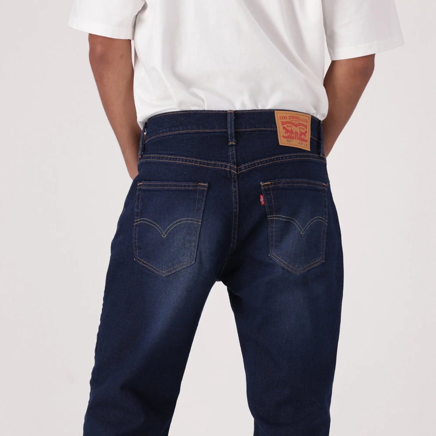 LEVI'S® MEN'S 541™ ATHLETIC TAPER JEANS