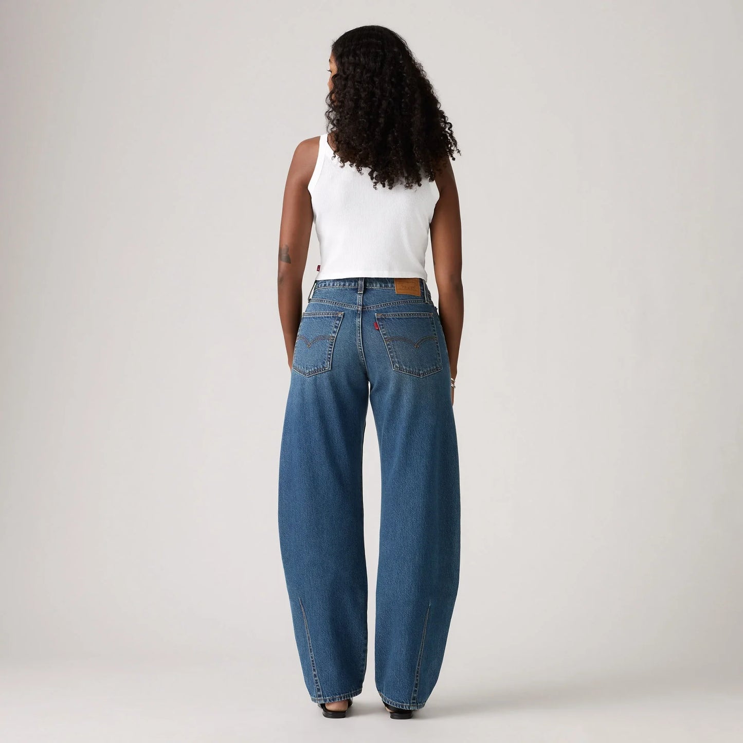LEVI'S® WOMEN'S BAGGY DAD BARREL JEANS - DARK INDIGO WORN IN