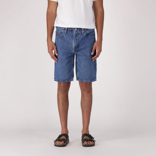 LEVI'S® MEN'S 405 STANDARD SHORTS - MED INDIGO - WORN IN