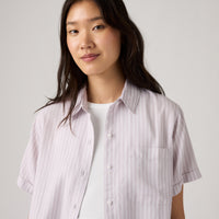 LEVI'S® WOMEN'S DARLENE SHORT-SLEEVE SHIRT - PURPLE