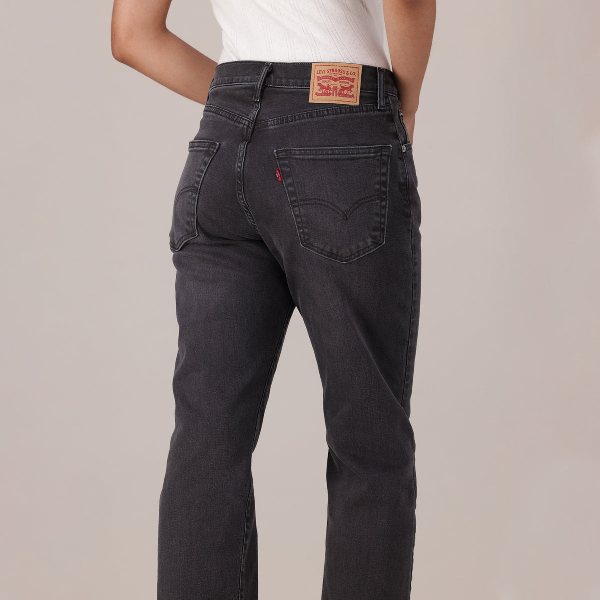 LEVI'S® WOMEN'S EASY DAD JEANS - GREY