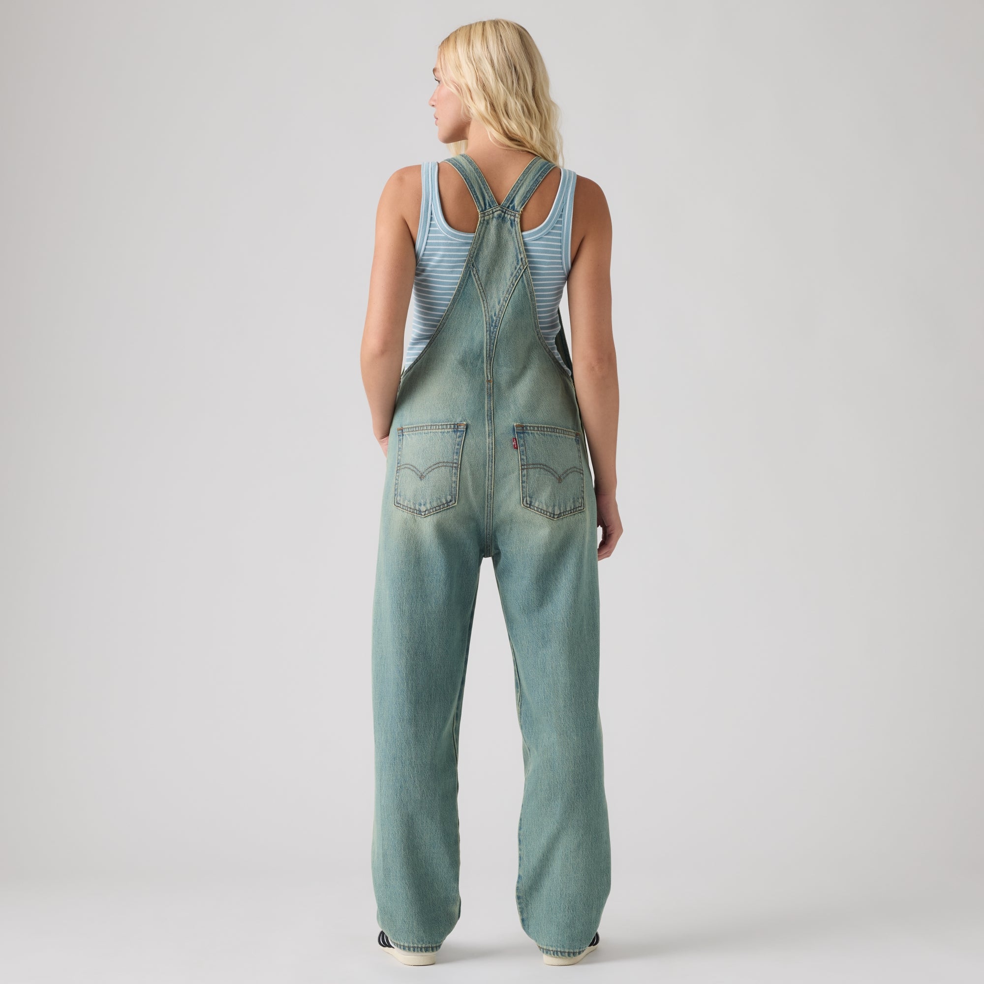 LEVI'S® WOMEN'S VINTAGE DENIM OVERALLS - MED INDIGO - WORN IN