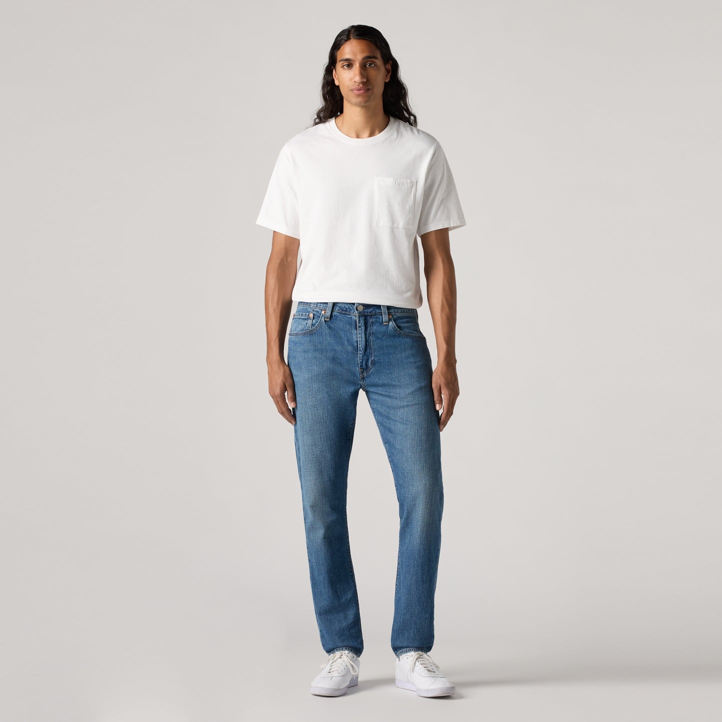 LEVI'S® MEN'S 512™ SLIM TAPER LIGHTWEIGHT JEANS - MEDIUM WASH
