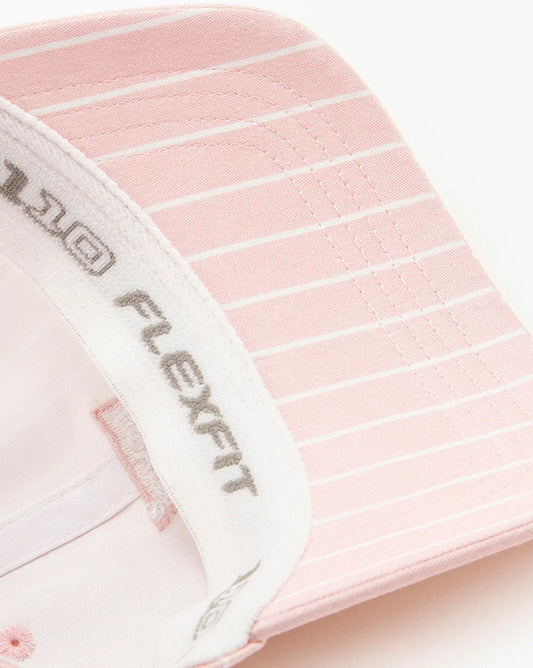 LEVI'Sยฎ FLEXFITยฎ HOUSEMARK LOGO CAP - LIGHT PINK