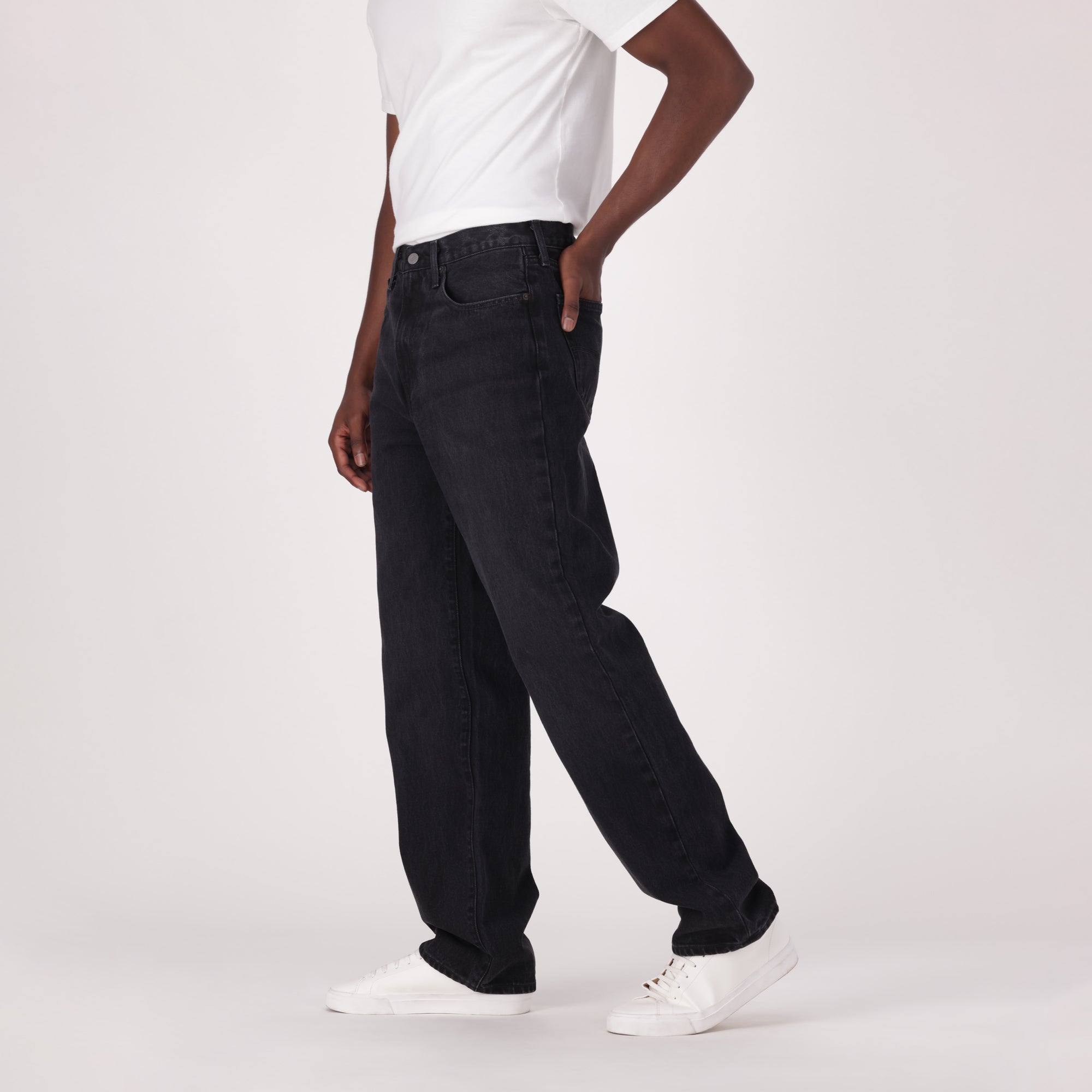 LEVI'S® MEN'S 568™ LOOSE STRAIGHT JEANS - BLACK