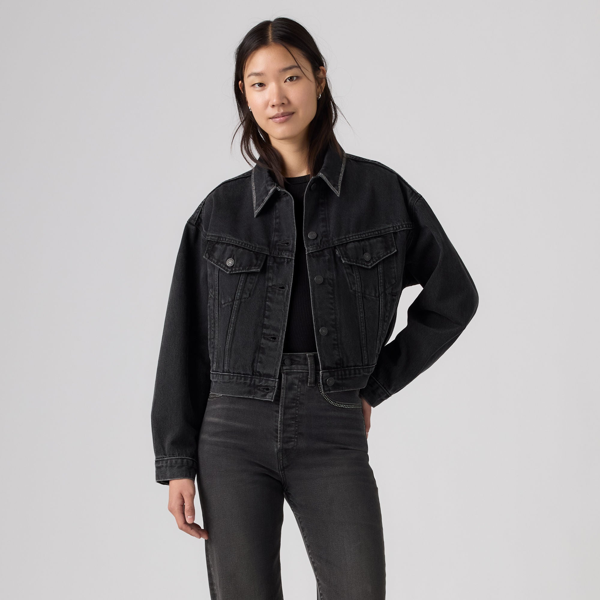 LEVI'S® WOMEN'S RHINESTONE SHRUNKEN 90'S TRUCKER JACKET - BLACK