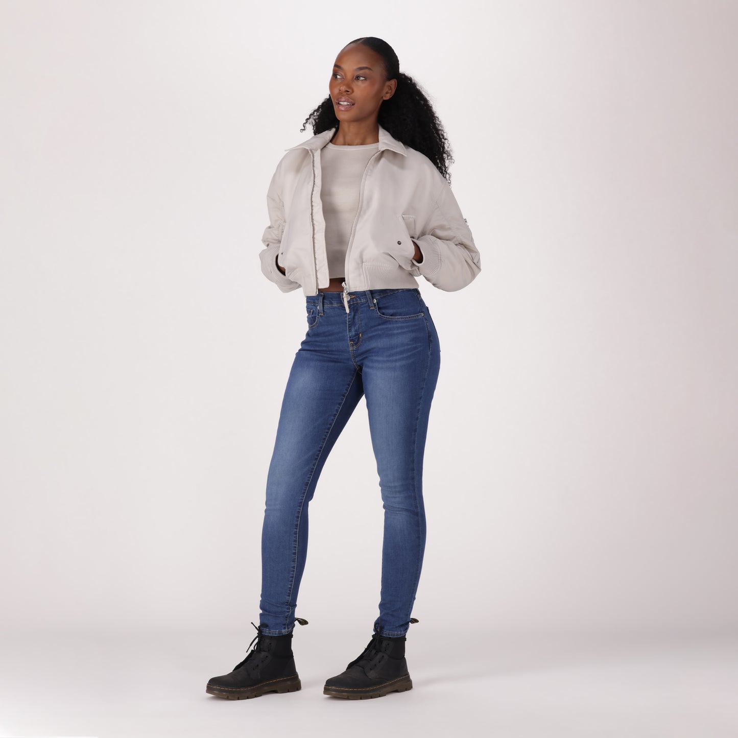 LEVI'S® WOMEN'S CURVY HIGH-RISE SUPER SKINNY  - MED INDIGO - WORN IN