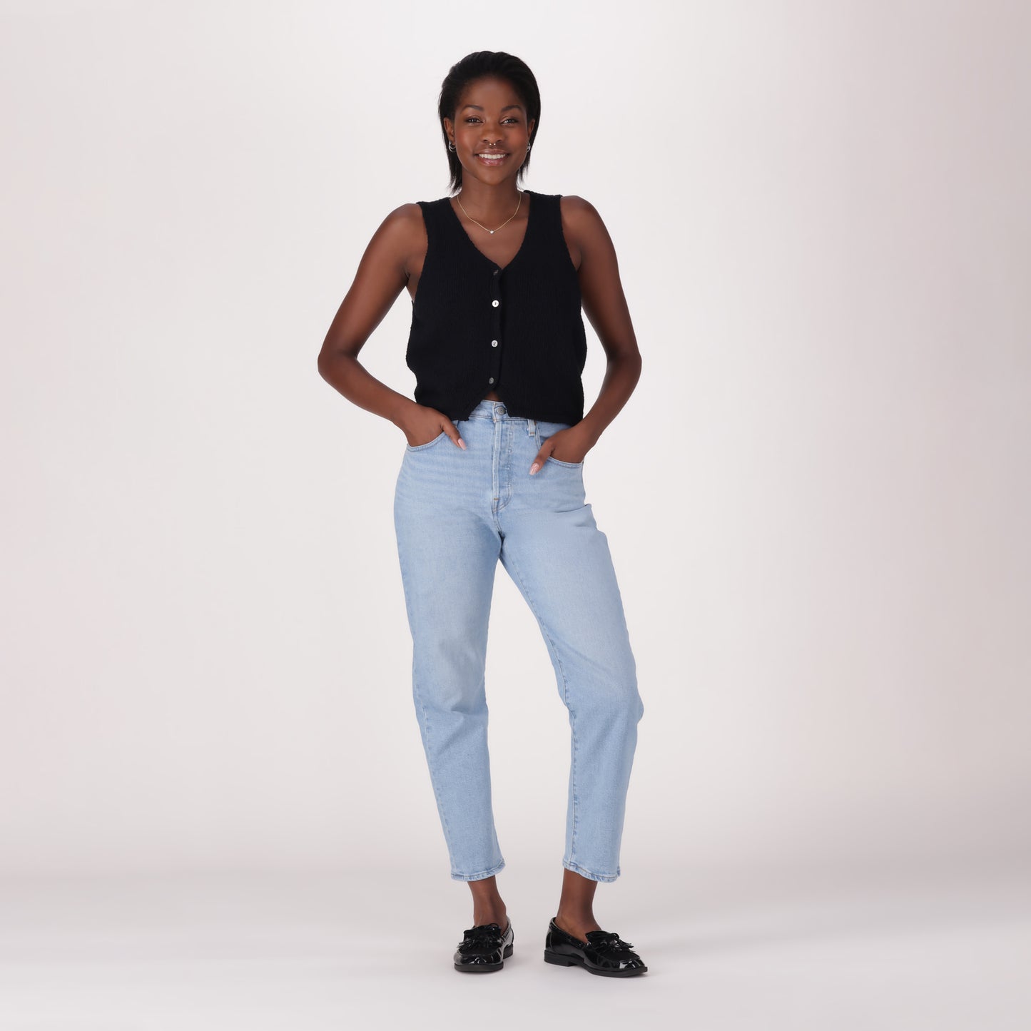 LEVI'S® WOMEN'S 501® ORIGINAL CROPPED JEANS - MED INDIGO - WORN IN