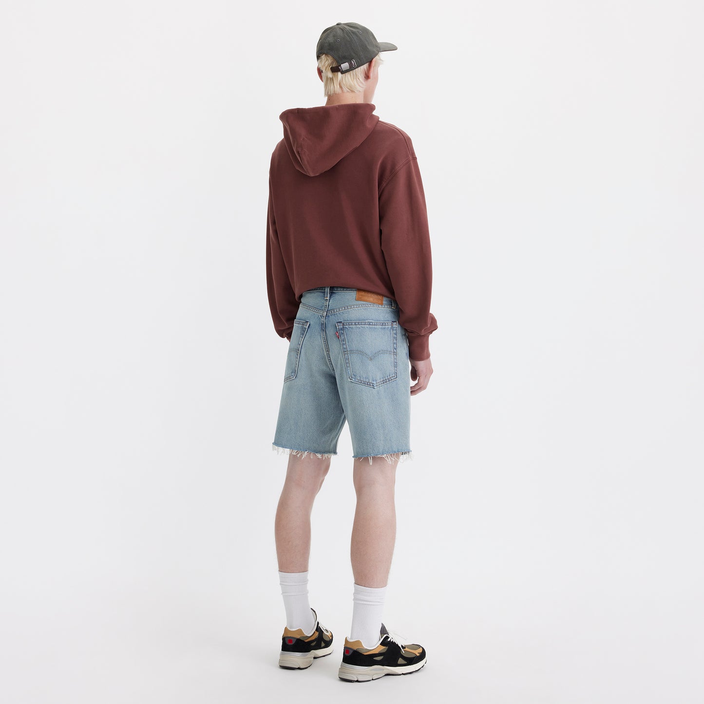 LEVI'S® MEN'S 468 LOOSE SHORTS - LIGHT INDIGO - WORN IN