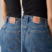 LEVI'S® WOMEN'S CINCH BAGGY JEANS - MED INDIGO - WORN IN