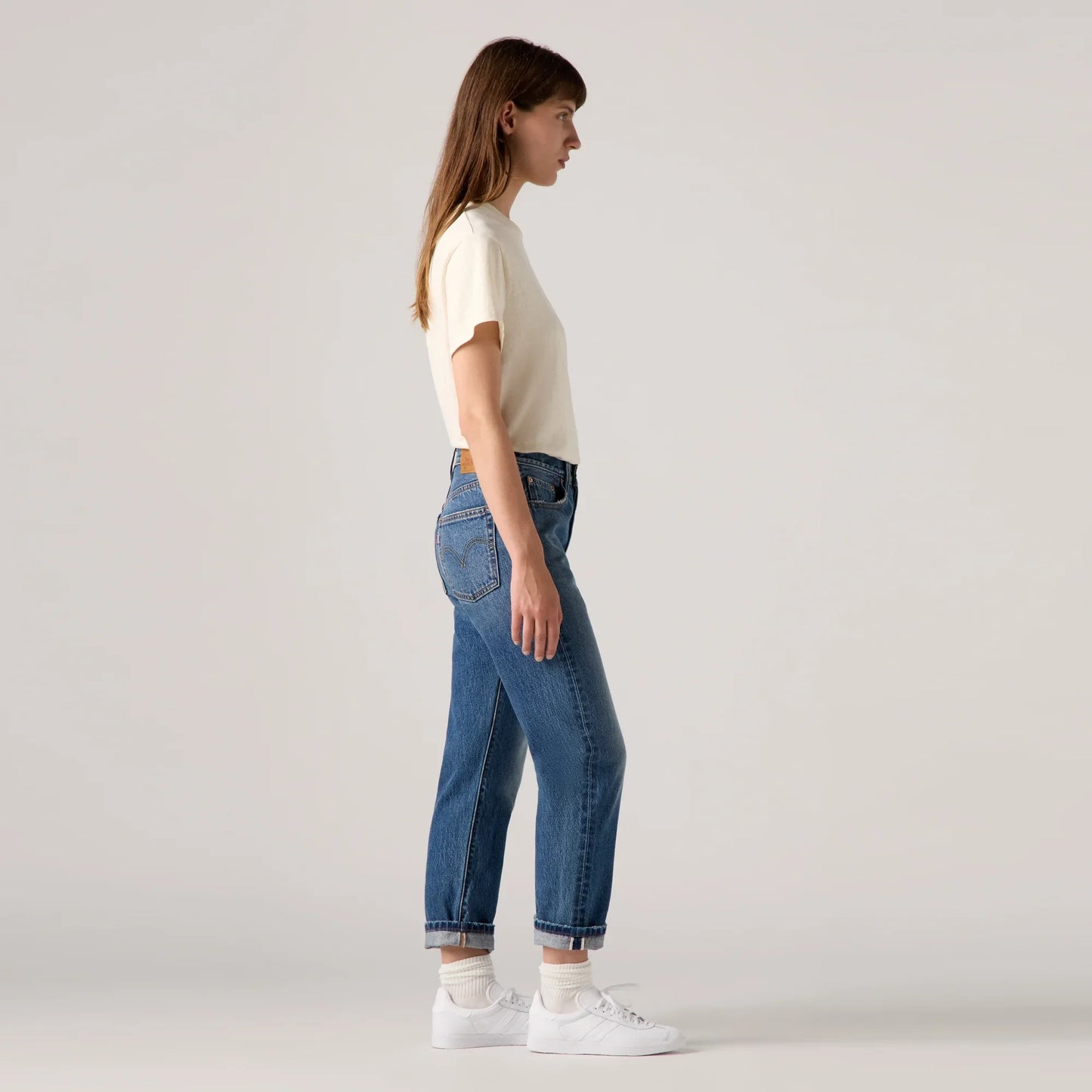 LEVI'S® WOMEN'S 501® ORIGINAL CROPPED JEANS - MED INDIGO - WORN IN