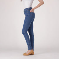 LEVI'S® WOMEN'S 720 HIGH-RISE SUPER SKINNY JEANS - MEDIUM WASH