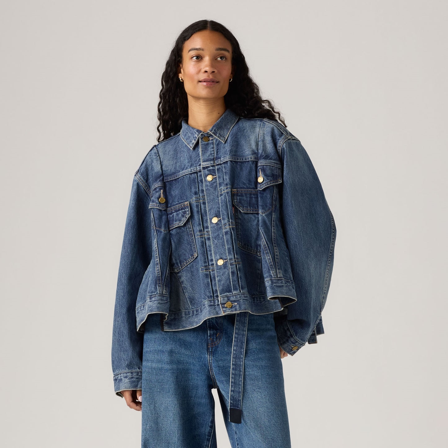 LEVI'S® X SACAI WOMEN'S DENIM JACKET - MED INDIGO - WORN IN