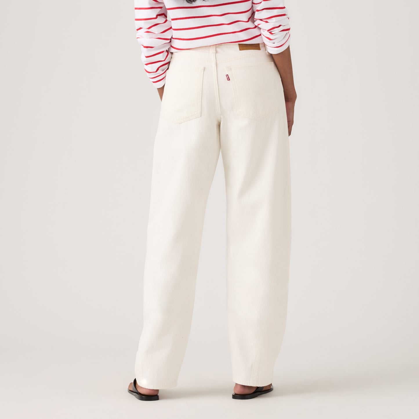 LEVI'S® WOMEN'S BAGGY DAD BARREL JEANS - NEUTRAL