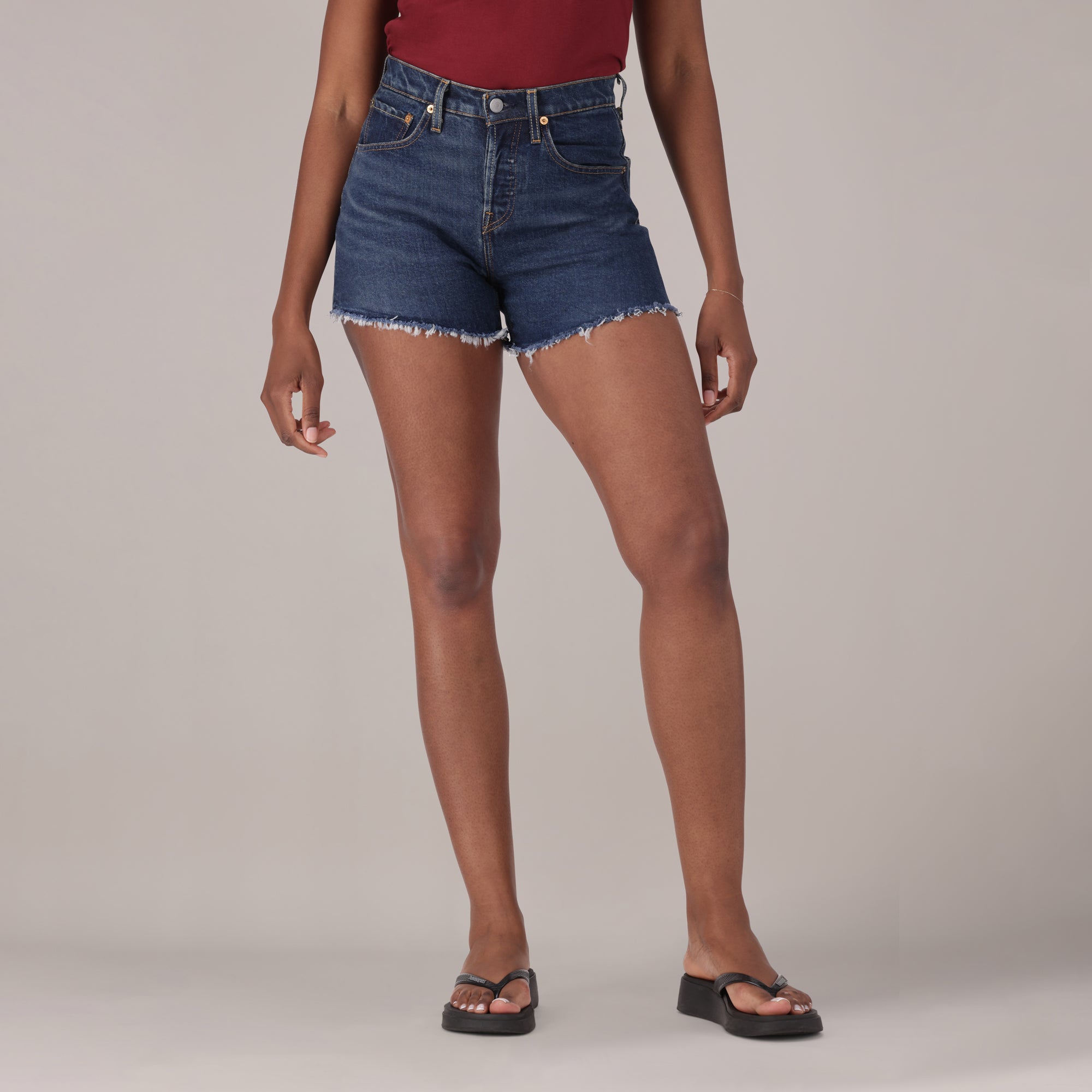 LEVI'S® WOMEN'S 501® CURVE SHORTS - DARK INDIGO - WORN IN