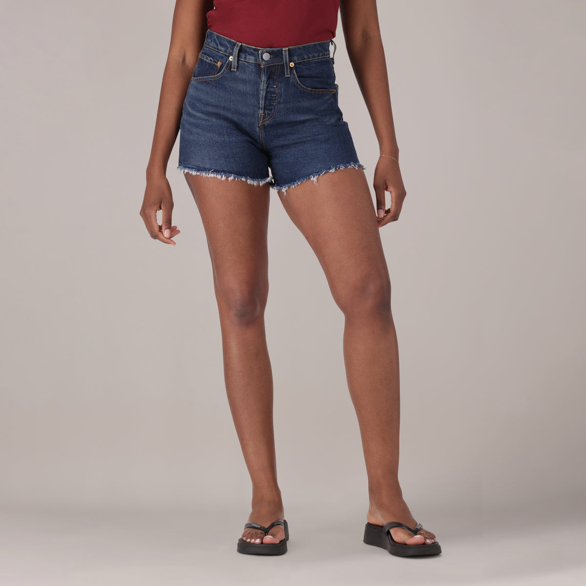 LEVI'S® WOMEN'S 501® CURVE SHORTS - DARK INDIGO - WORN IN