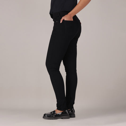 LEVI'S® WOMEN'S CURVY HIGH-RISE SUPER SKINNY  - BLACK