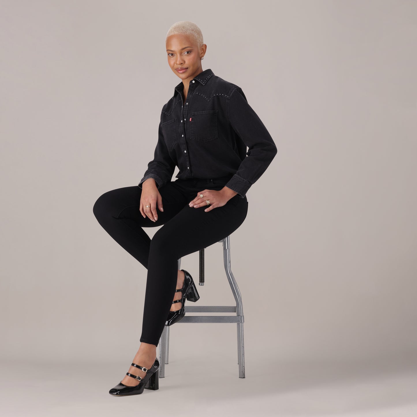 LEVI'S® WOMEN'S CURVY SUPER SKINNY  - BLACK