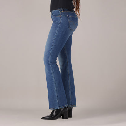 LEVI'S® WOMEN'S CURVY FLARE  - MED INDIGO - WORN IN