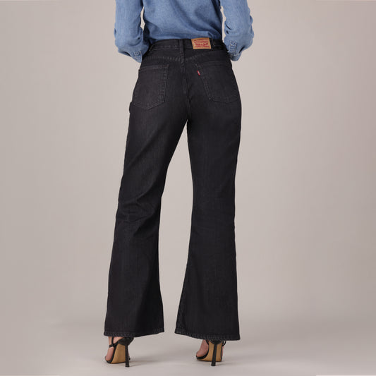 LEVI'S® WOMEN'S CINCH FLARE JEANS - BLACK