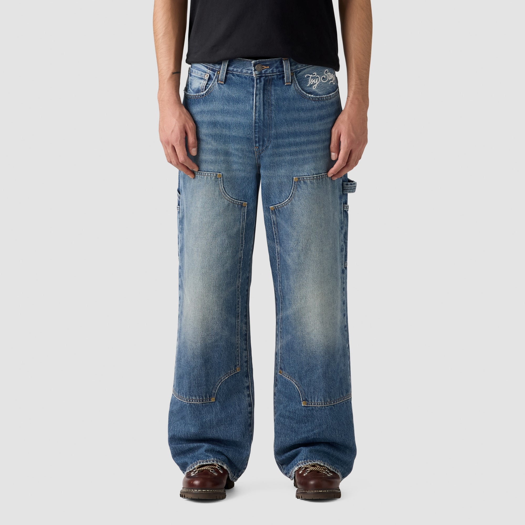 LEVI'S® X TOY STORY MEN'S WESTERN FLARE JEANS - MED INDIGO - WORN IN